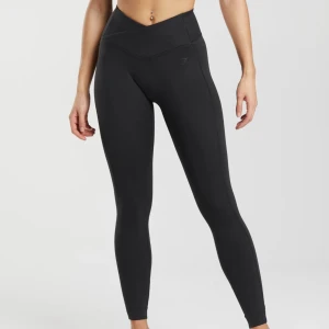 Oanvända gymshark tights - ordinariepris 450kr  - Helt oanvända gymshark tights i obruten förpackning, ordinariepris är 450kr. Köparen står för frakt