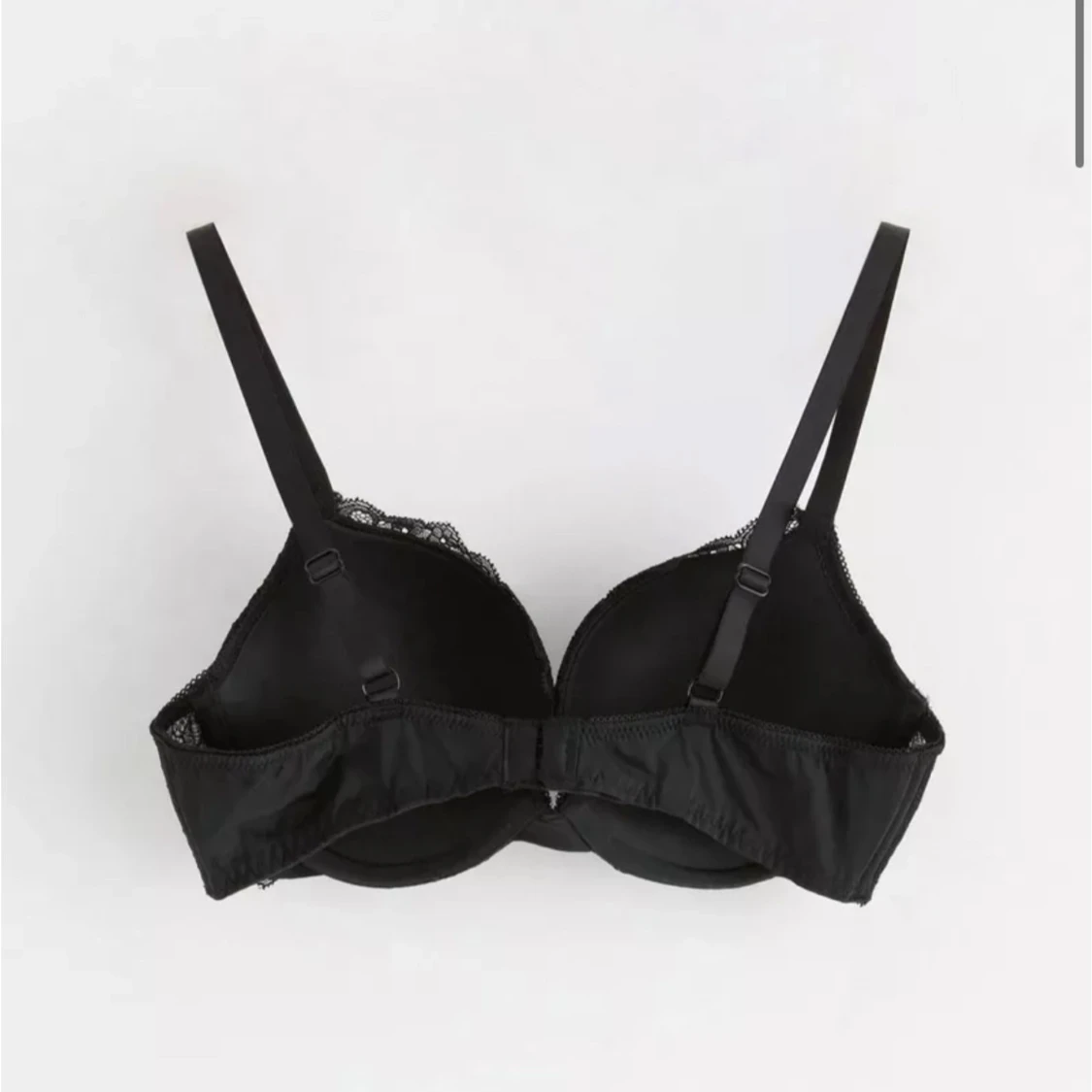 Svart spets push up bh - 90