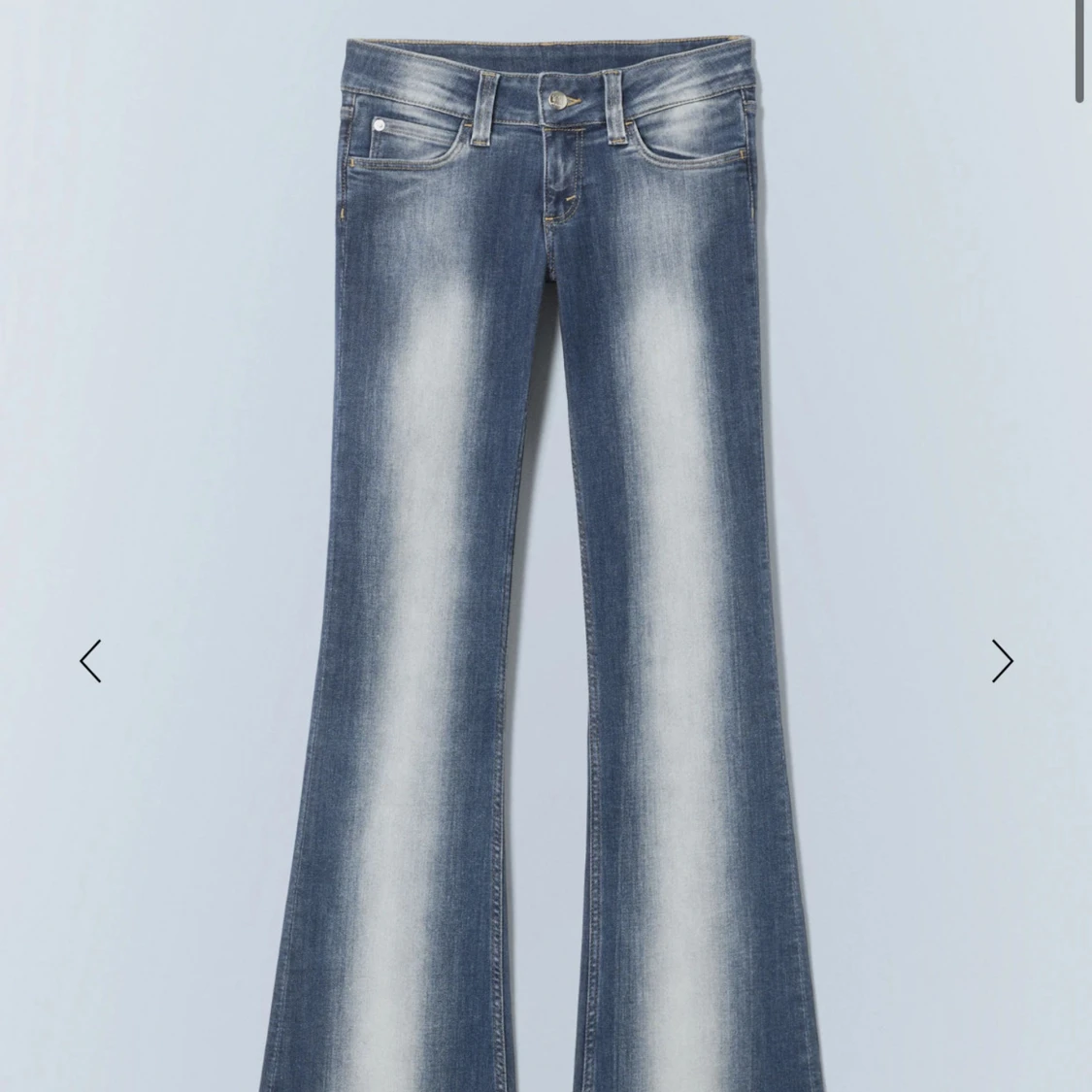 Blå bootcut jeans