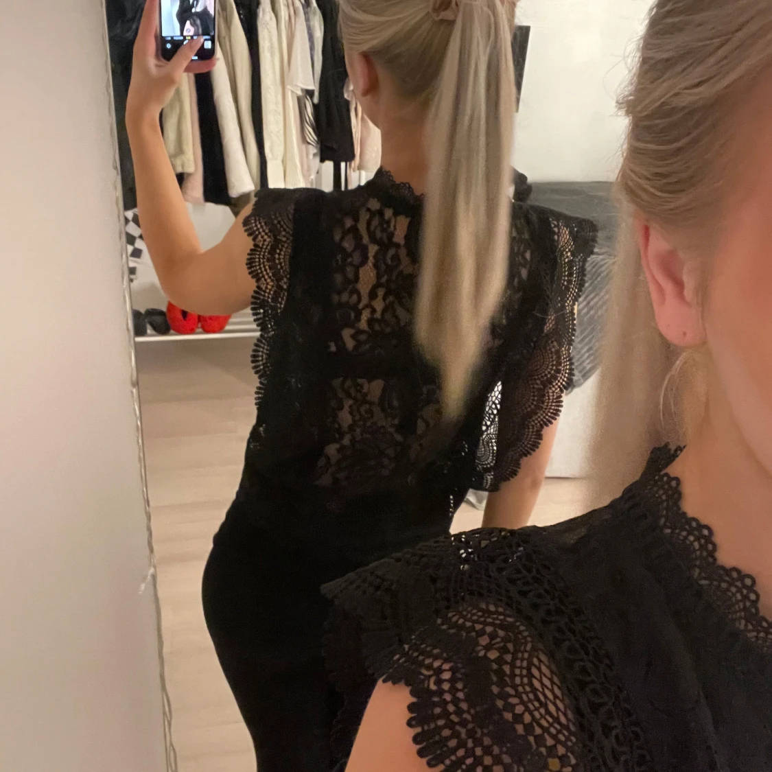 Svart spetsblus - 90