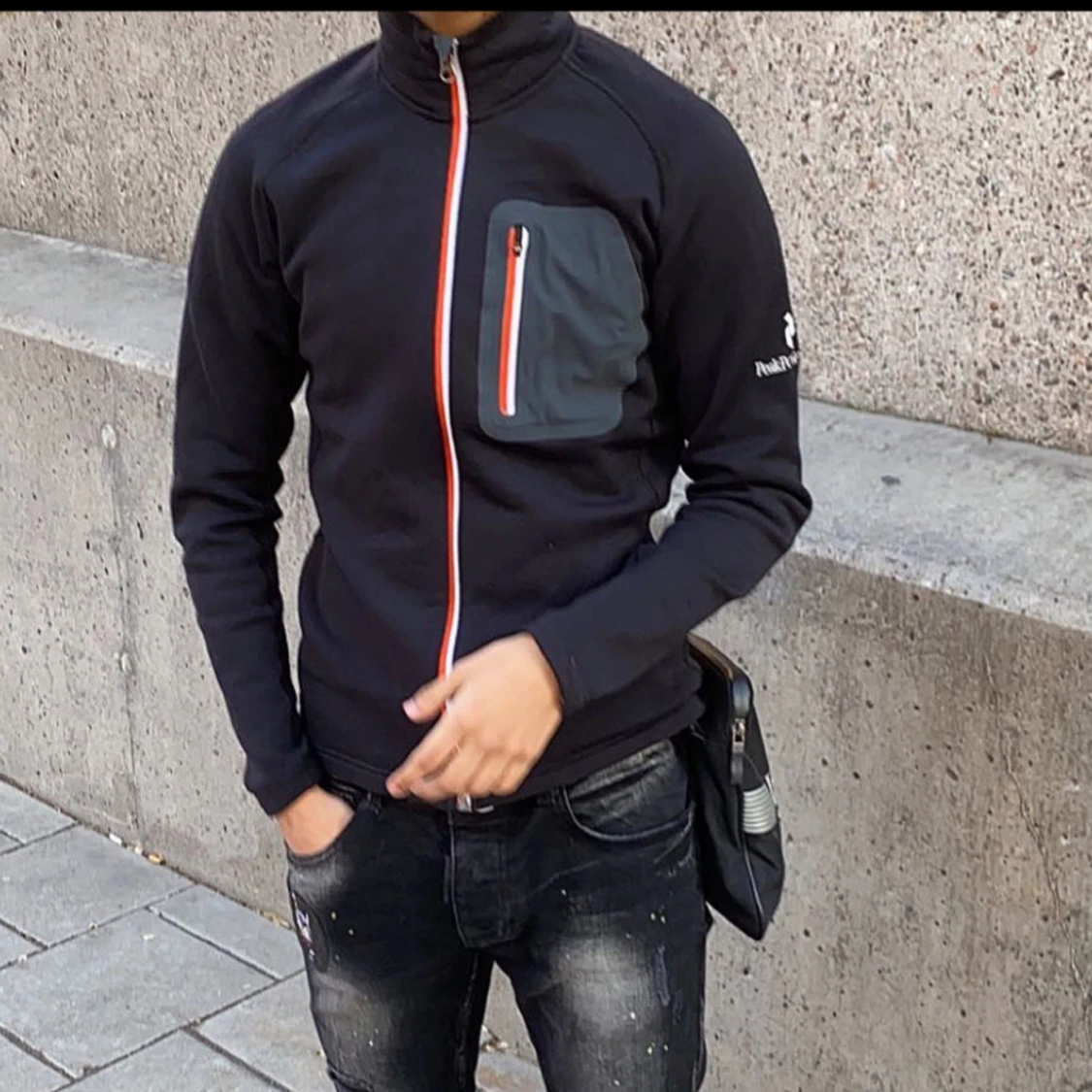 Svart Peak Performance kofta