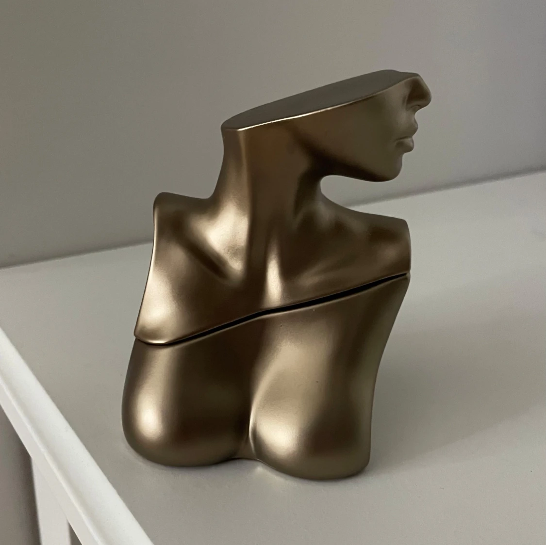 Parfym från Billie Eilish