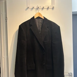 Tiger Of Sweden Manchester Kavaj - Tiger of Sweden kavaj  Något fläckig  Storlek 56 EU Manchester tyg 