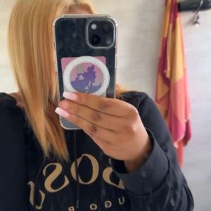Hugo boss hoodie - Säljer min hugo bott hoodie för använder inte den så mycket, den är i bra skick. 