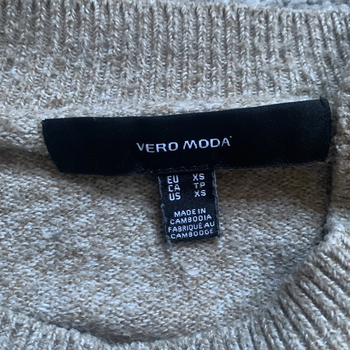 Stickad tröja  - 90