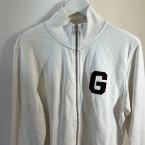 GANT herr tröja - Gant herr tröja med dragkedja.  Använd 2 gånger. Mycket gott skick. 