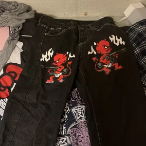 Byxor/jeans  -  baggy