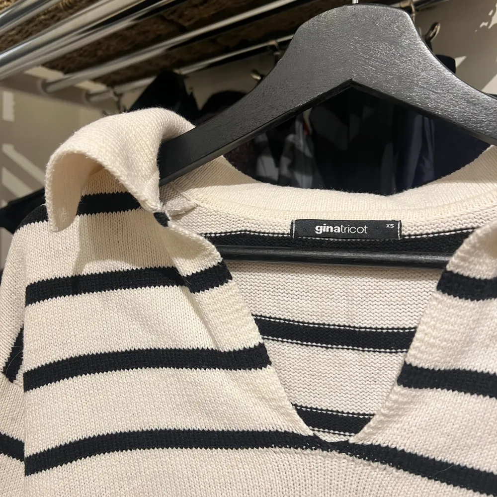 Använd 1 gång, slits i sidan. Neuleet.