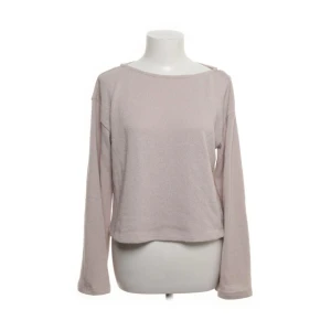 Stickad tröja - En jåtte fin stickad tröja