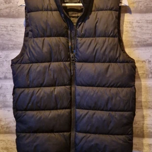 Asos väst - Väst från asos Strl S 