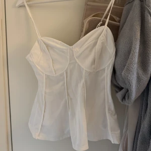 NY, vit topp - endast provad, snygg