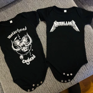 Body - Fint skick 2 bodysar storlek 6-12 månader