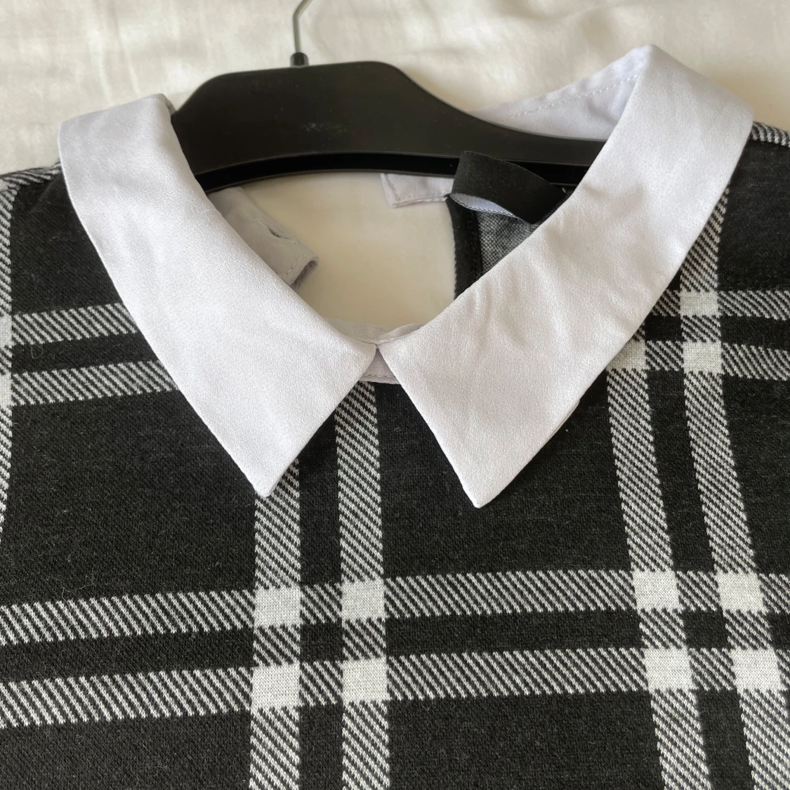 Svart och vit rutig klänning från FB Sister - 90