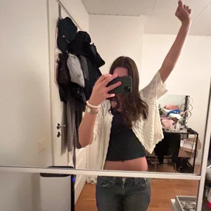 Söt kofta  - Säljer den är as snygga koftan!! Knappt använd, Skriv om ni har några frågor☺️☺️