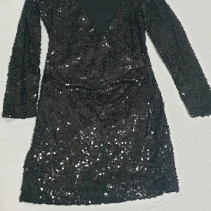 Dress - Glitter dress true to size, worn only one time