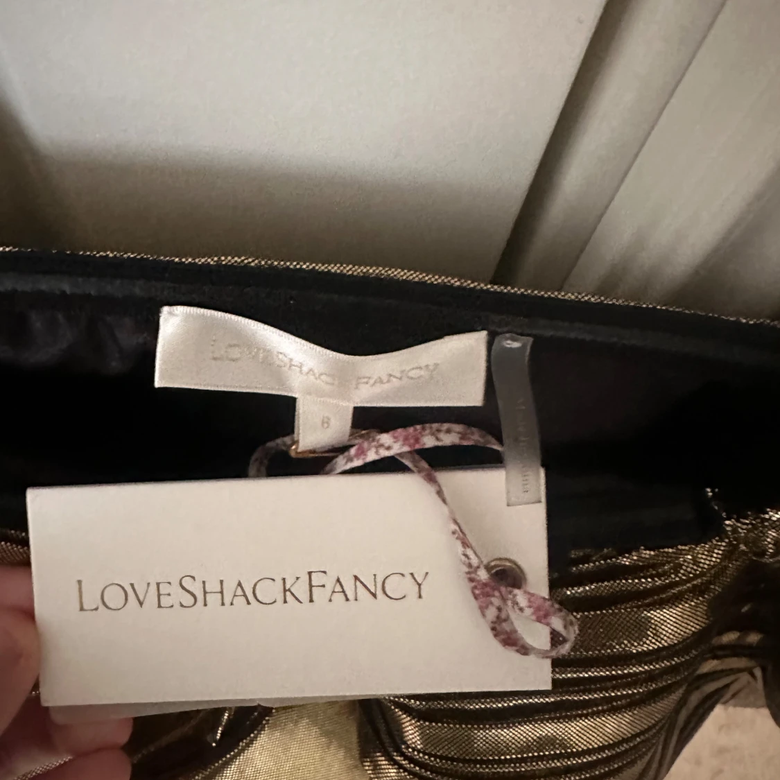 Guldig klänning från LoveShackFancy - 92
