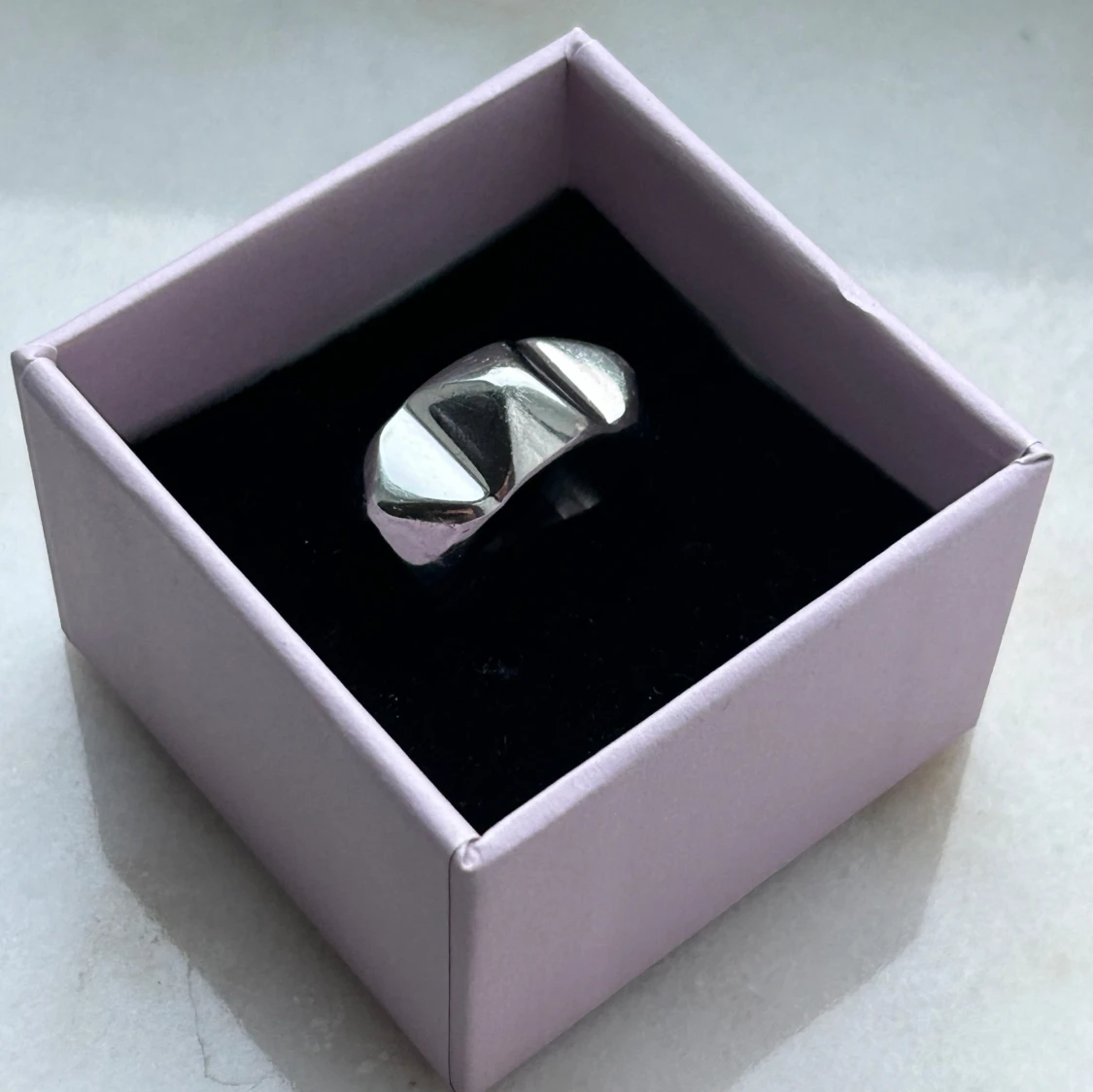 Peak Rivet Ring Steel Edblad - 90