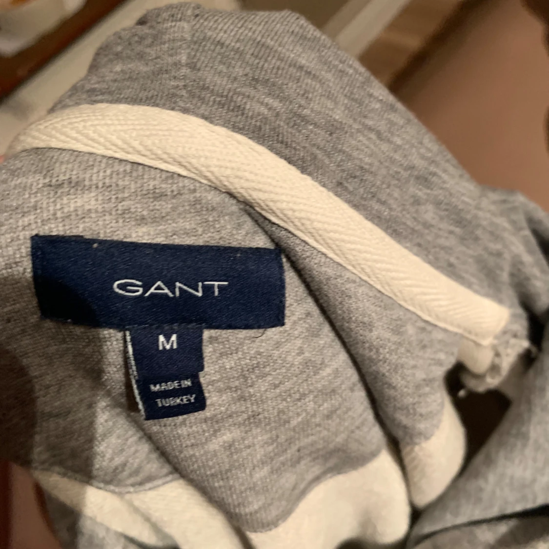 Grå hoodieklänning från GANT - 92