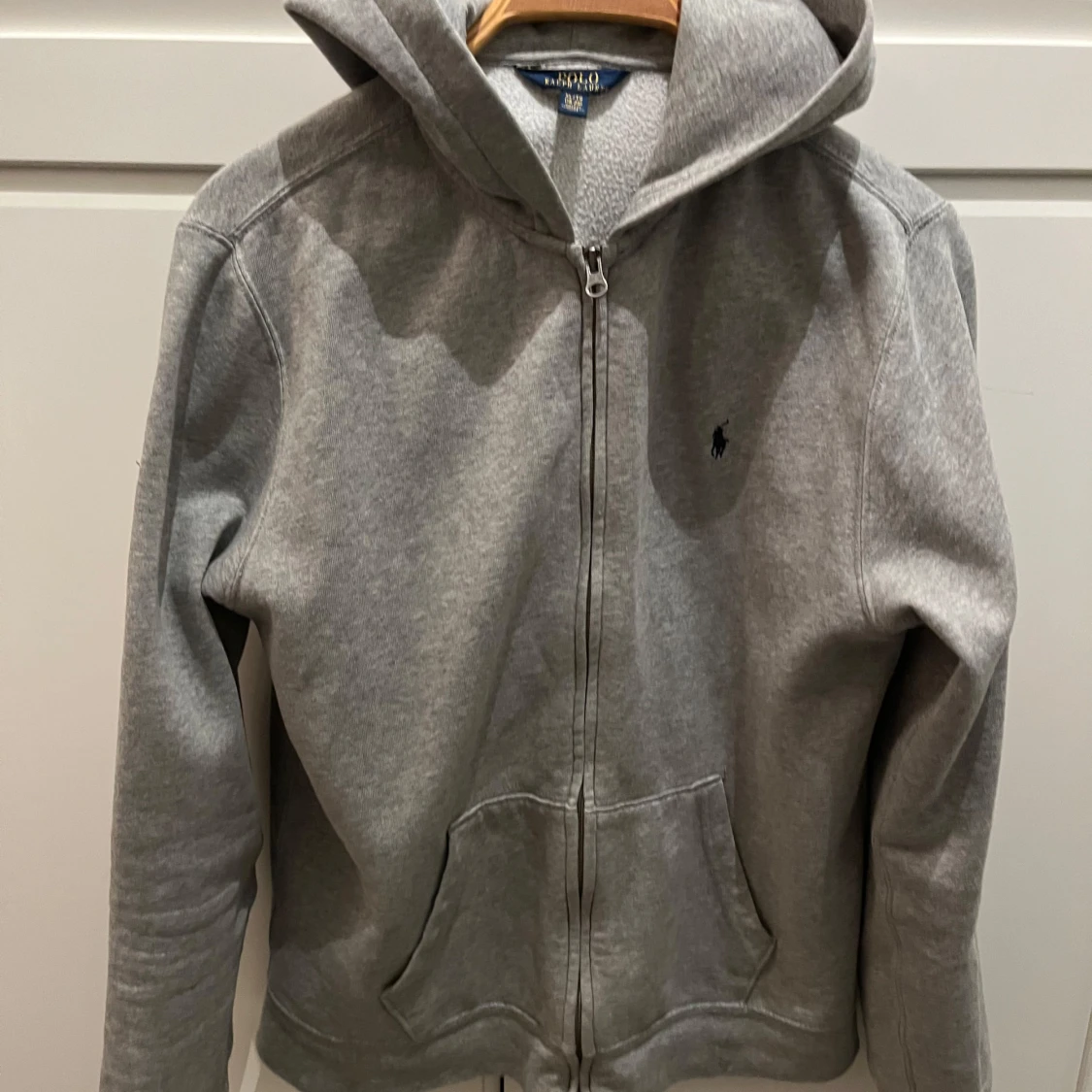 Grå hoodie från Ralph Lauren