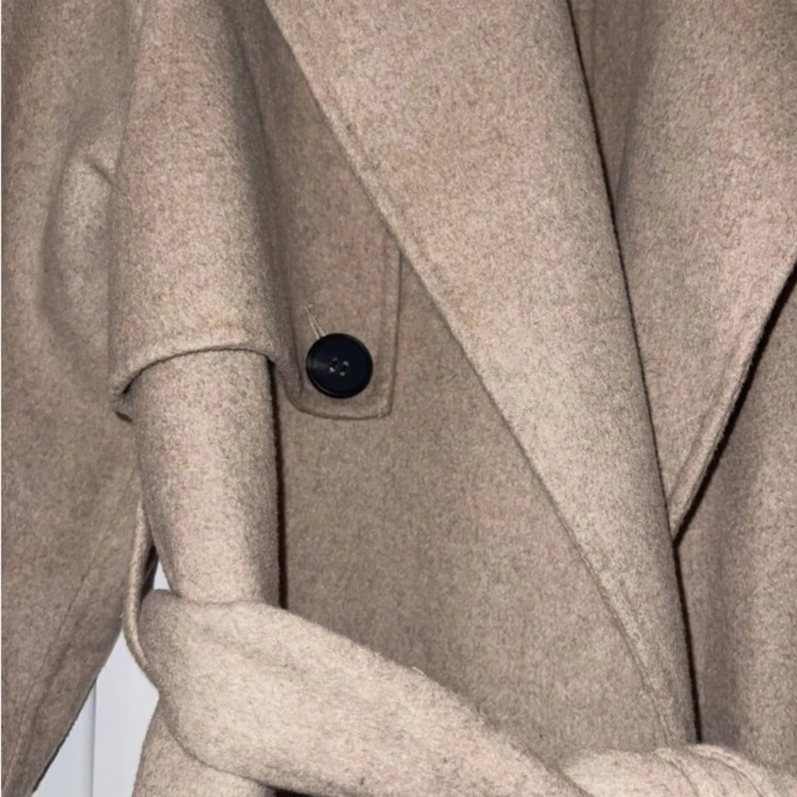 Beige kappa med bälte från Zara Ullmix strl S - 92