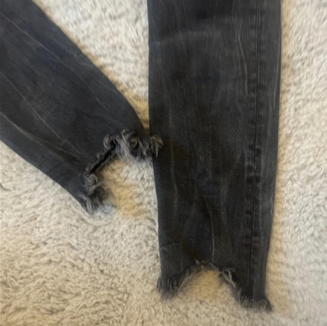 Mörkgråa lågmidjade jeans - 91