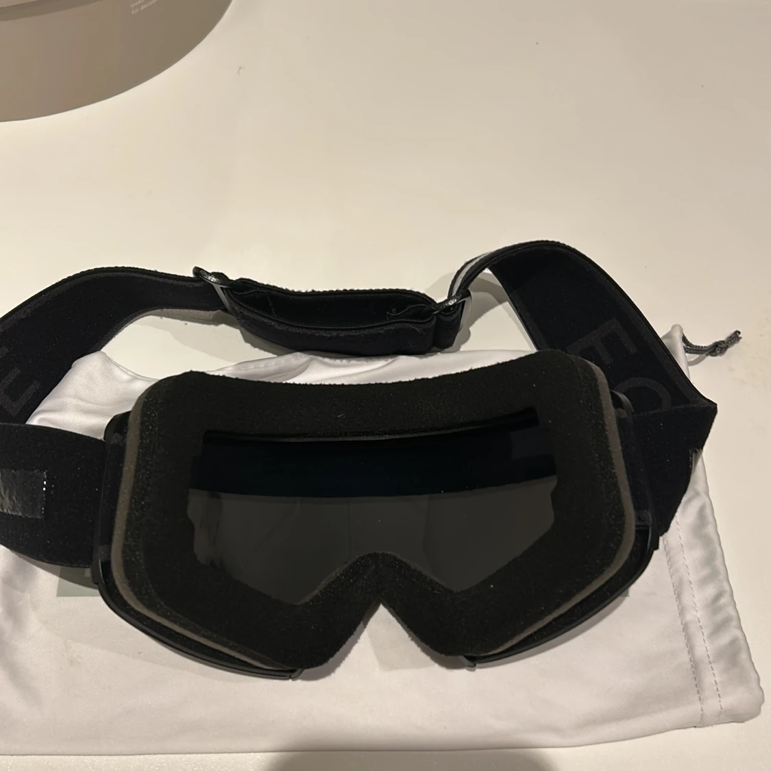Svarta skidglasögon från EQPE - 90