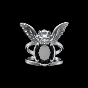 Ring från Maria Nilsdotter  - Ring från Maria Nilsdotter, gargoyle i storlek 17. Nypris: 5 295kr!! Kvitto finns!!🖤