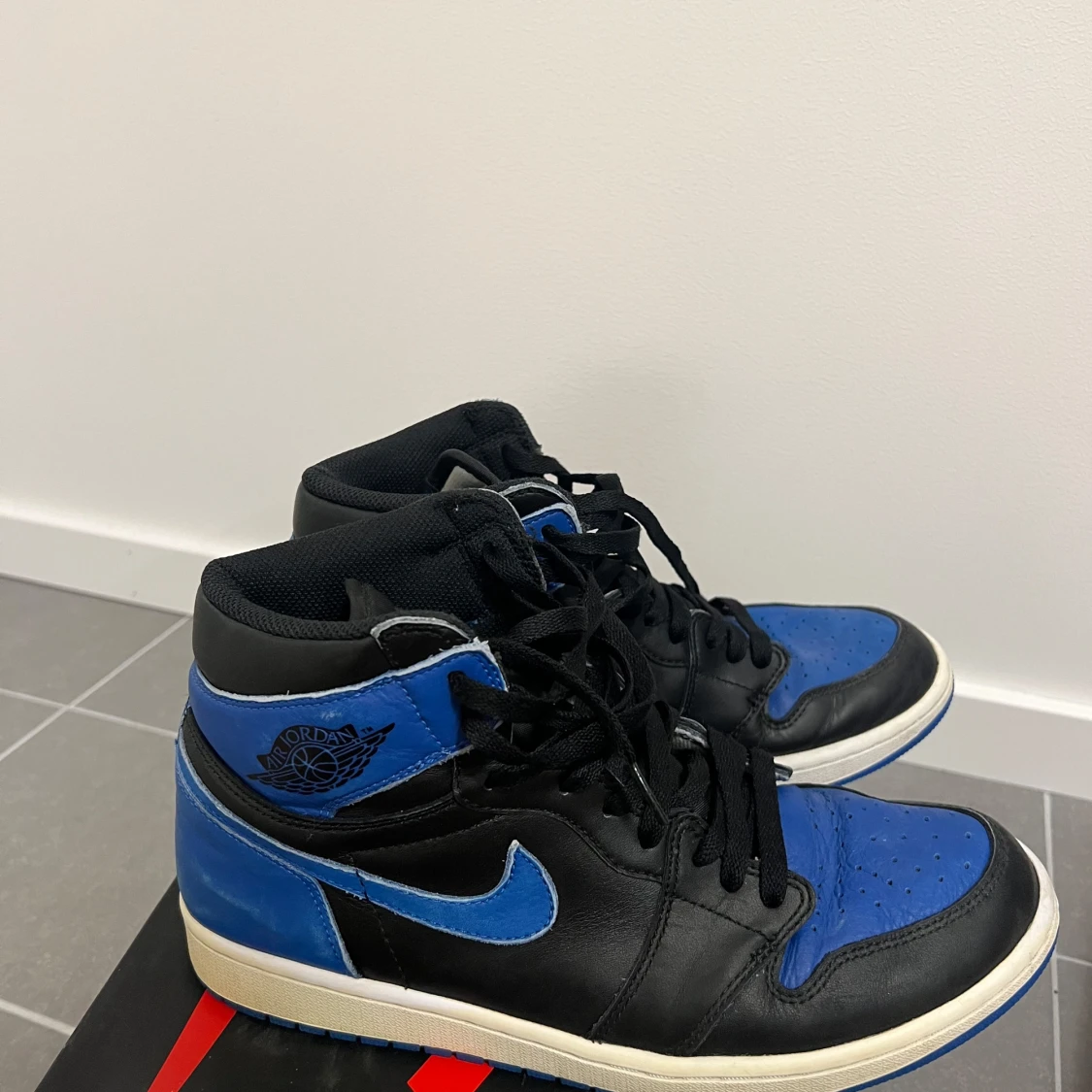 Jordan 1 Royal - 2