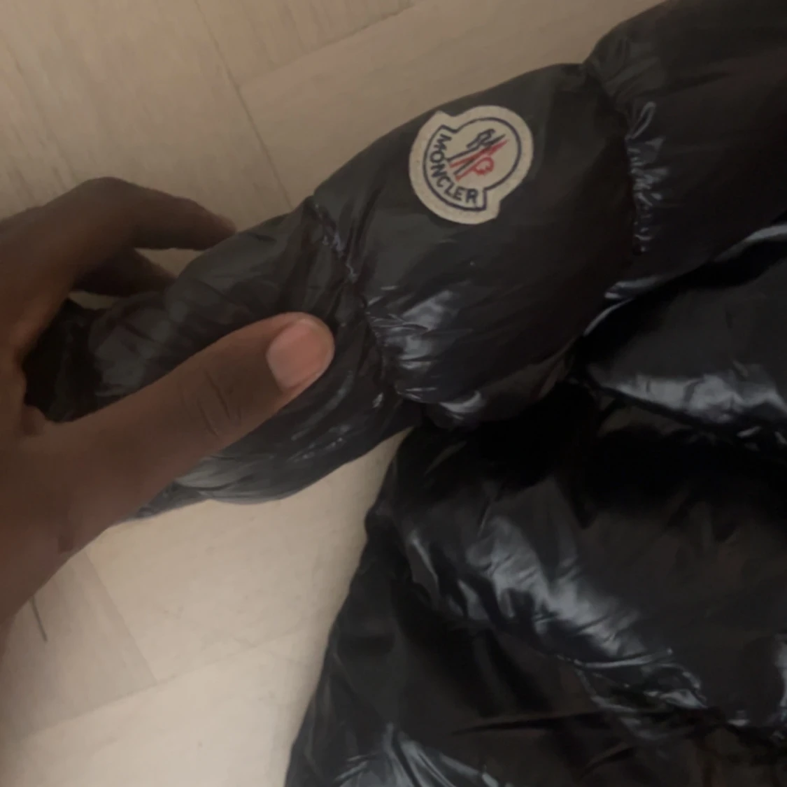 Svart dunjacka från Moncler - 90