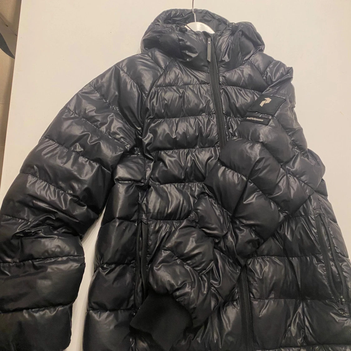 Svart dunjacka från Peak Performance - 91