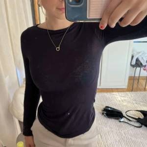 Mörkblå intimissimi tröja  - En fin mörkblå intimissimi tröja i bra skick💙