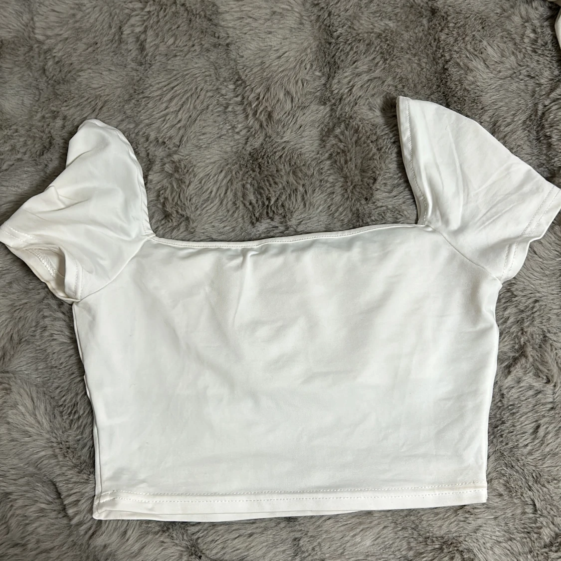 Vit kortärmad topp - 1