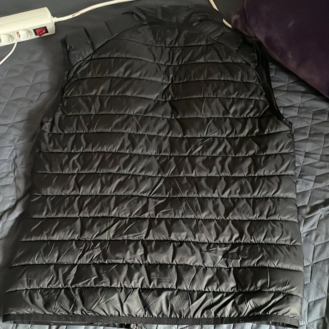 Svart quiltad dunväst - 1