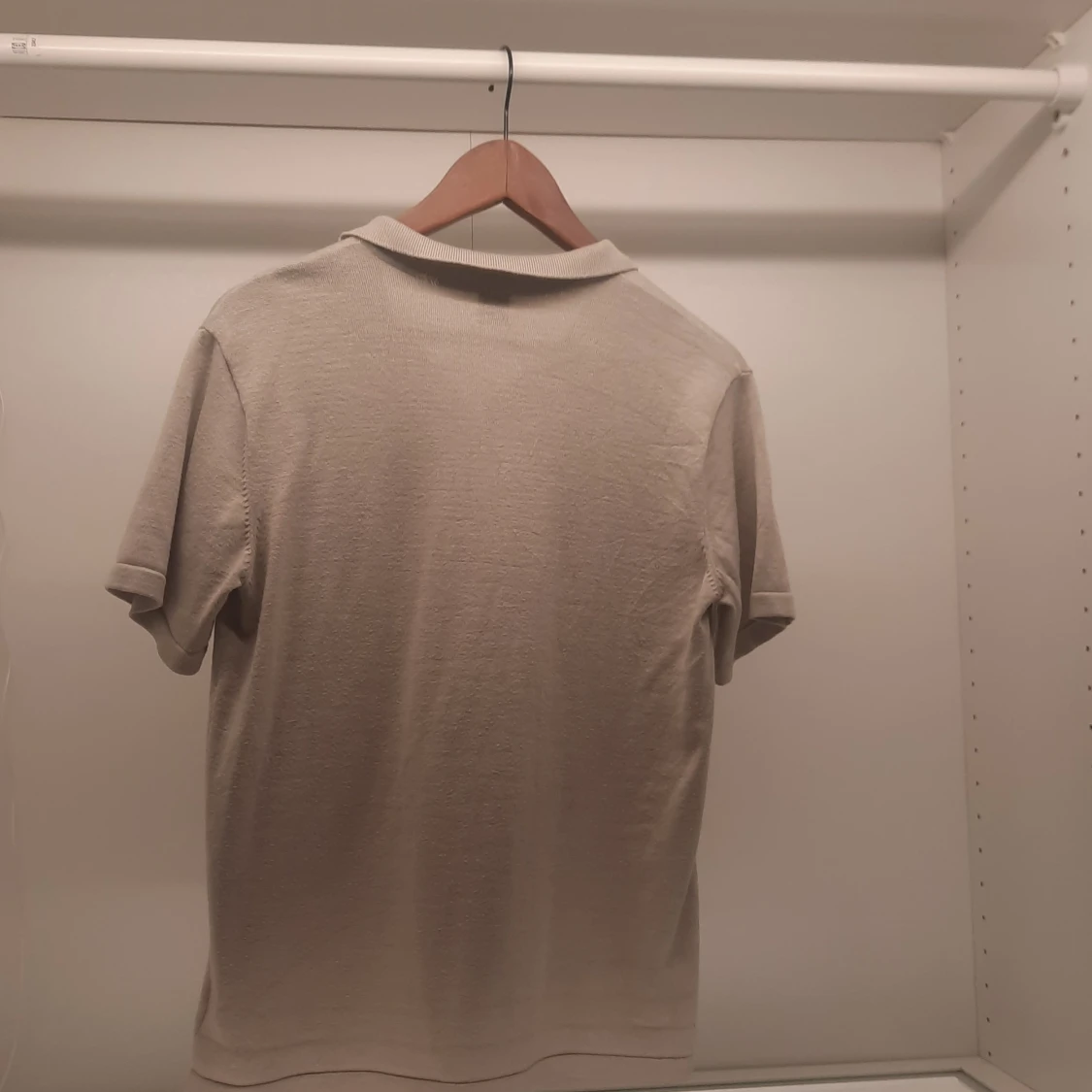 Beige pikétröja från Lindex - 1