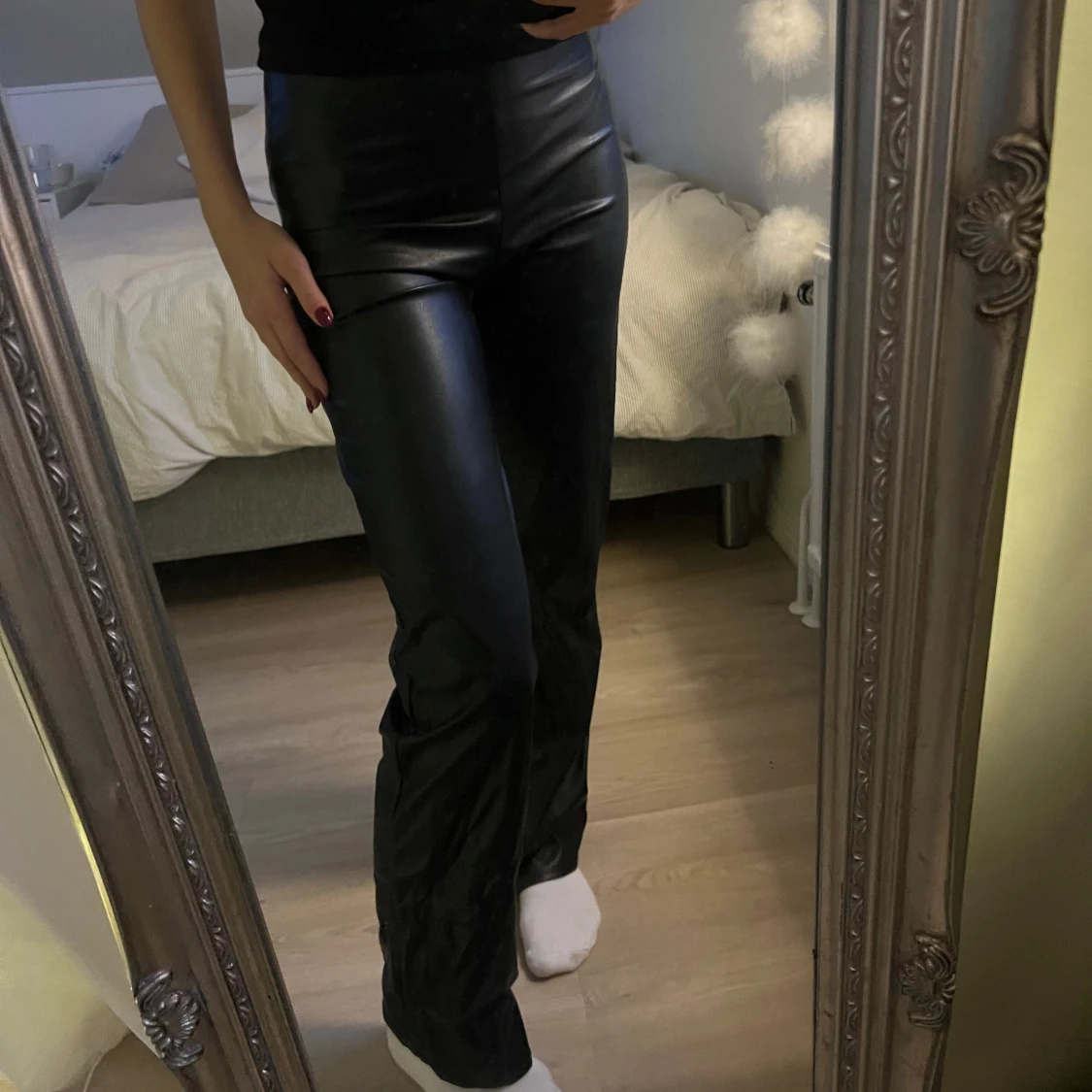 Straight Pu Pants - Nelly - 2