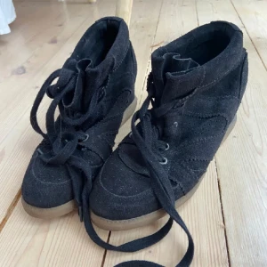 Skor - SUPERSNYGGA tryck gärna köp nu ❤️❤️