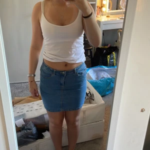 Jeans kjol - Säljer de jag har köpt en ny 
