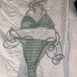 Bikini - Bikini från NAKD i väldigt bra skick. Hör av er vid intresse eller ev frågor!💌☺️