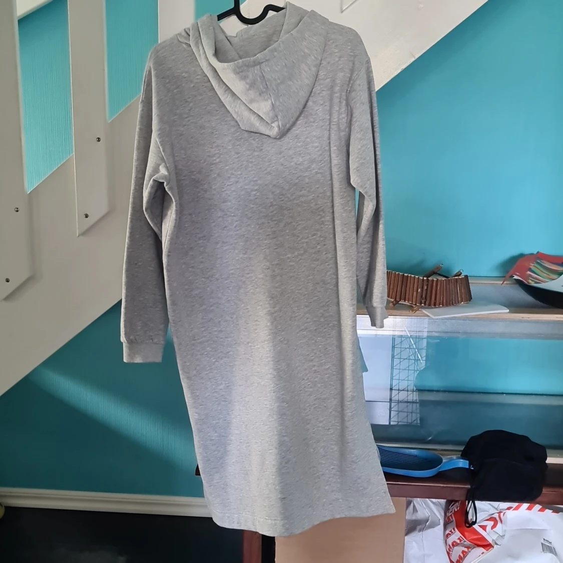 Långärmad, lång tröja - 90