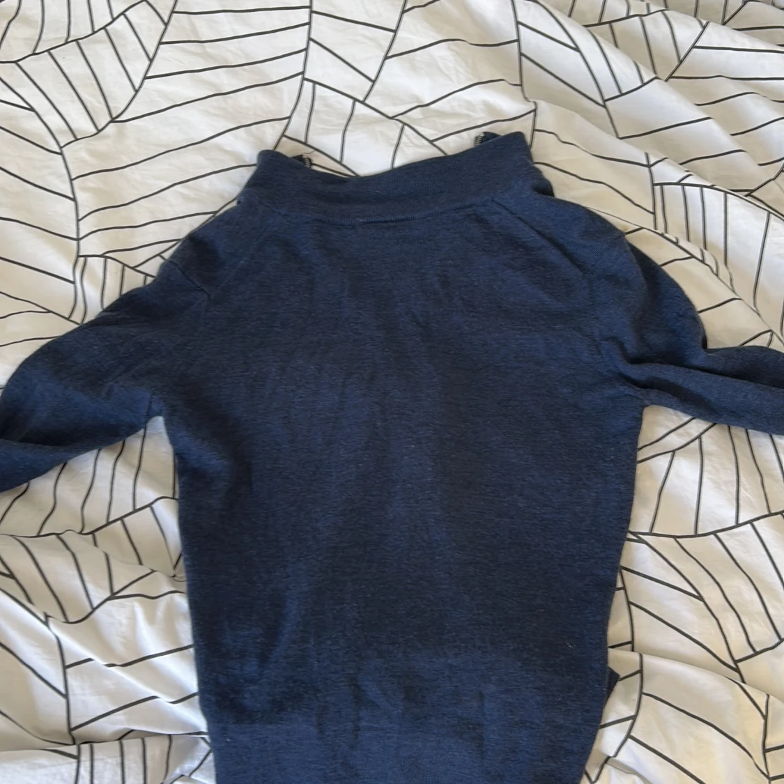 Mörkblå tröja från Oscar Jacobsson  - 2