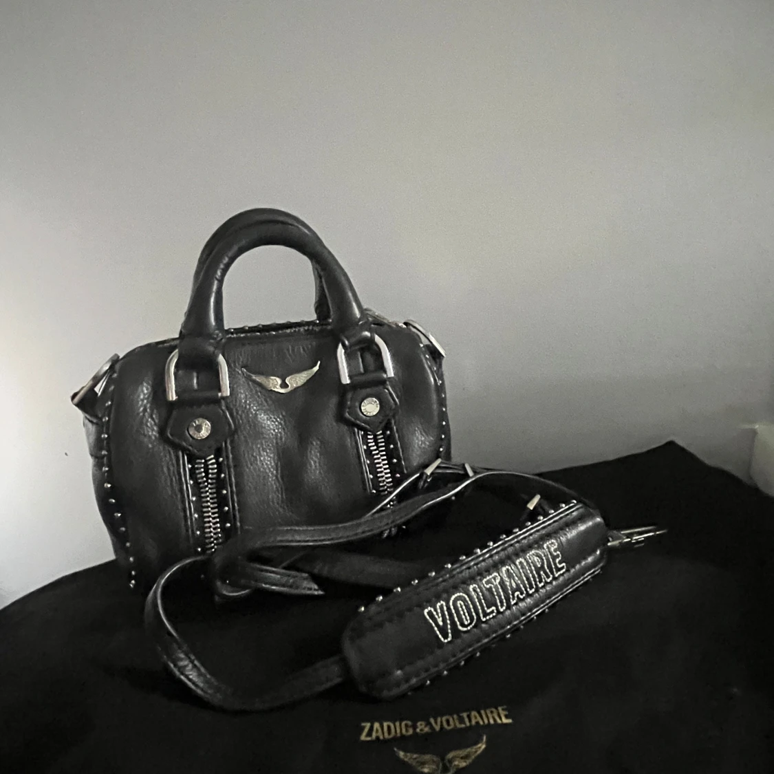 Svart handväska från Zadig & Voltaire - 2