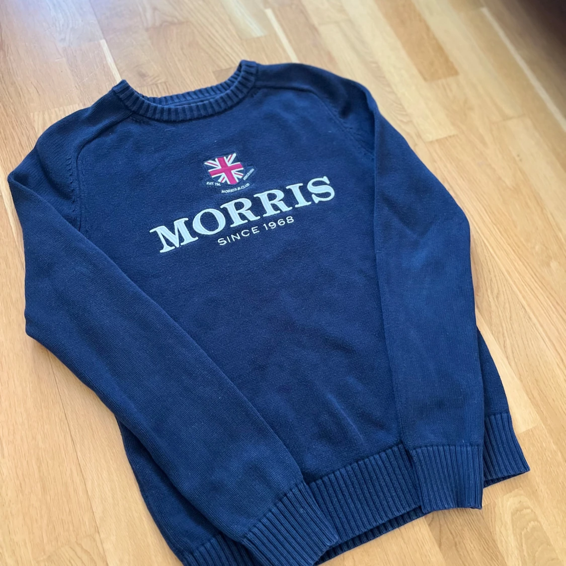 Mörkblå Morris tröja