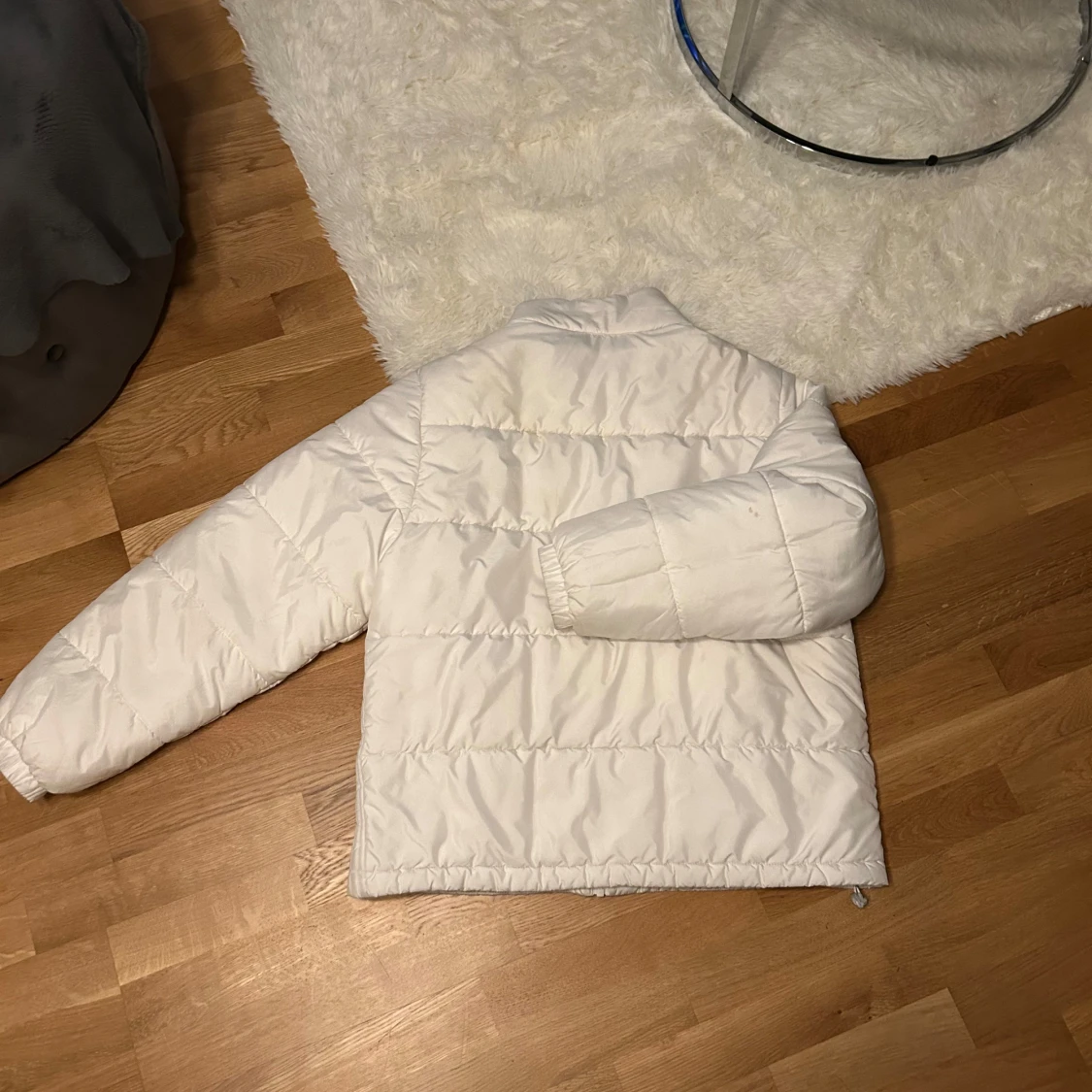 Vit dunjacka från Adidas - 2