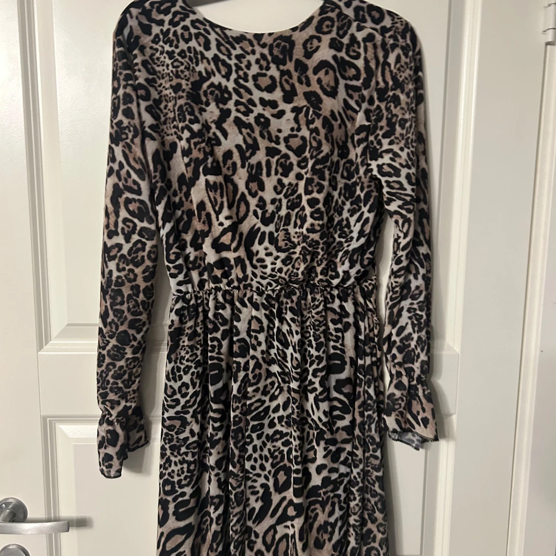 Leopardmönstrad klänning - 1