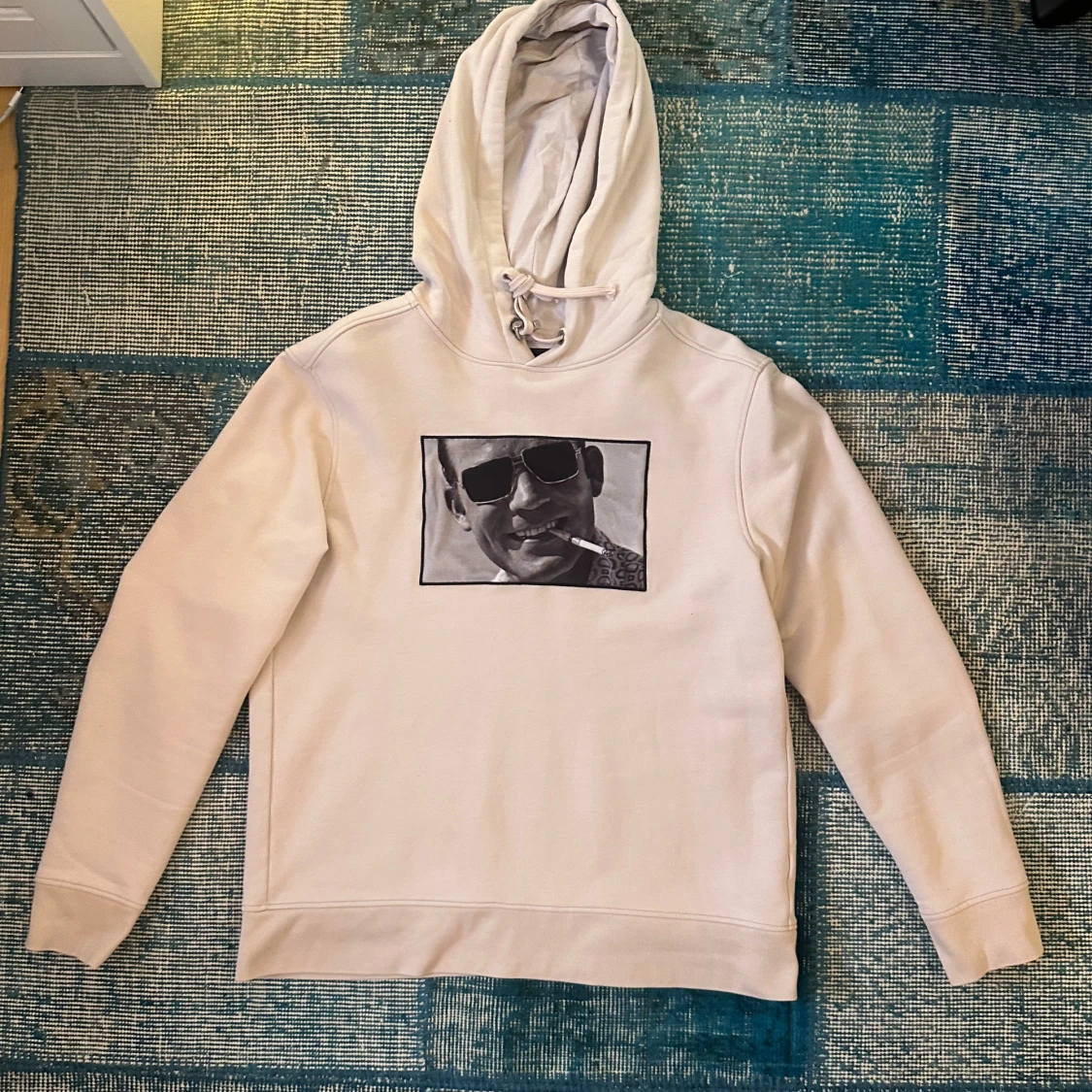 Limitato All Satterwhite ”Hey” Hoodie