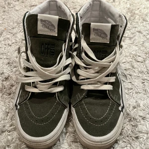 Gröna sneakers från Vans - Snygga gröna sneakers från vans!! Passar till allt🔥