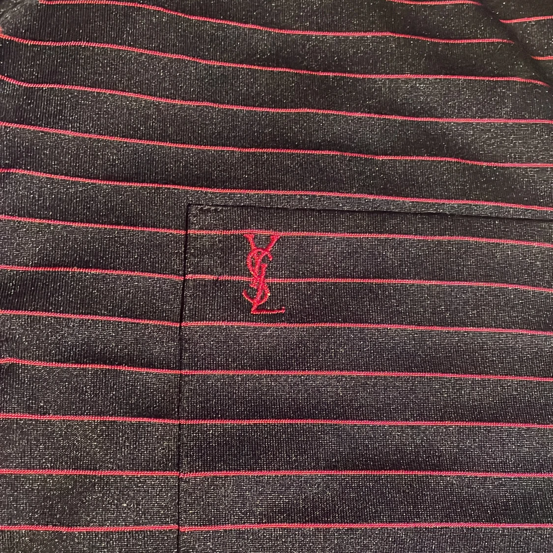 Svart och röd randig pikétröja från Yves Saint Laurent - 91