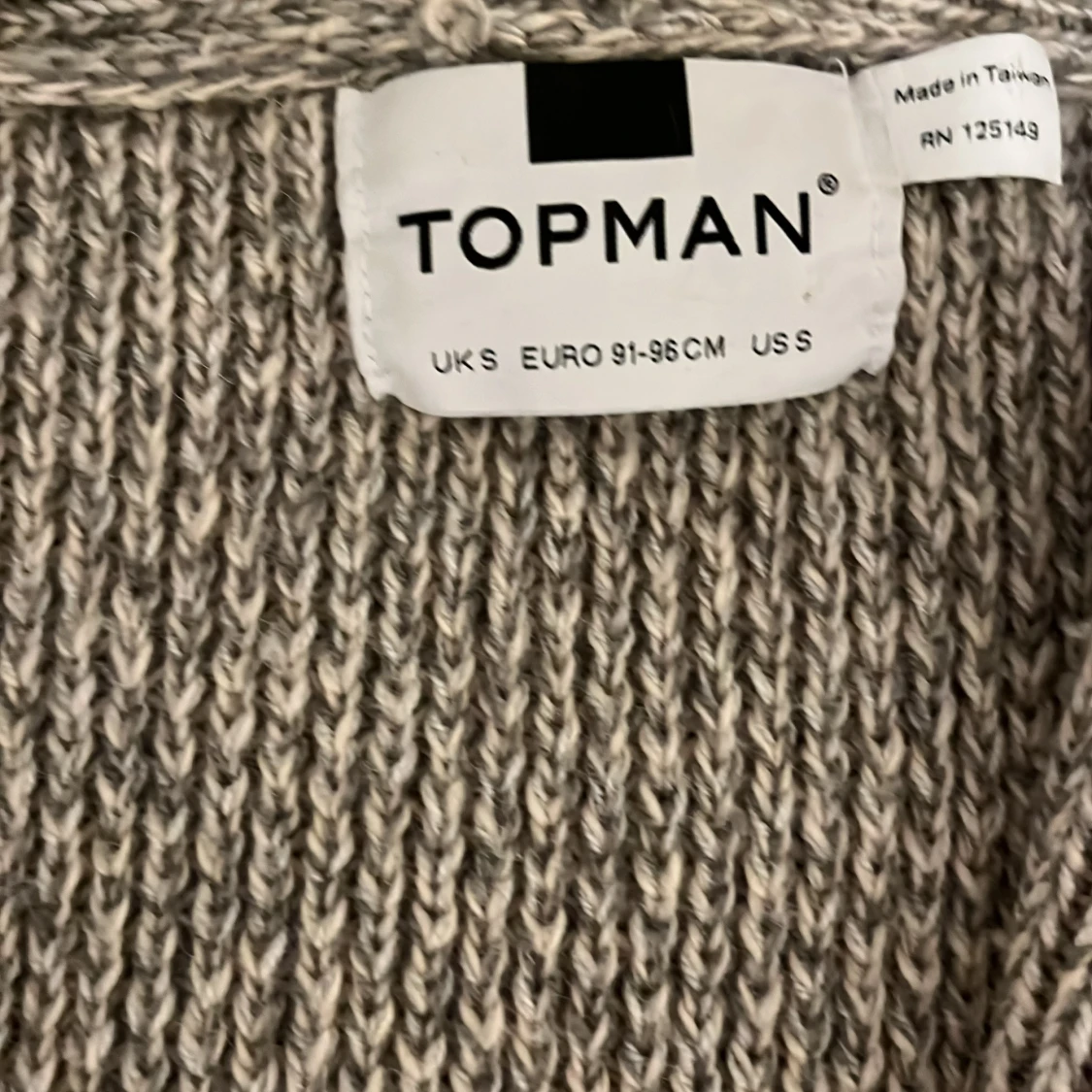 Beige Stickad Cardigan - 91