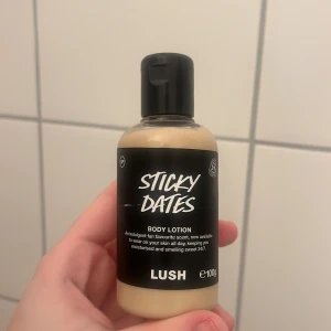 Sticky dates body lotion - Sticka dates body lotion! Den lilla. Nypris 150kr bara testat en liten klick på handen. Mitt pris 80kr