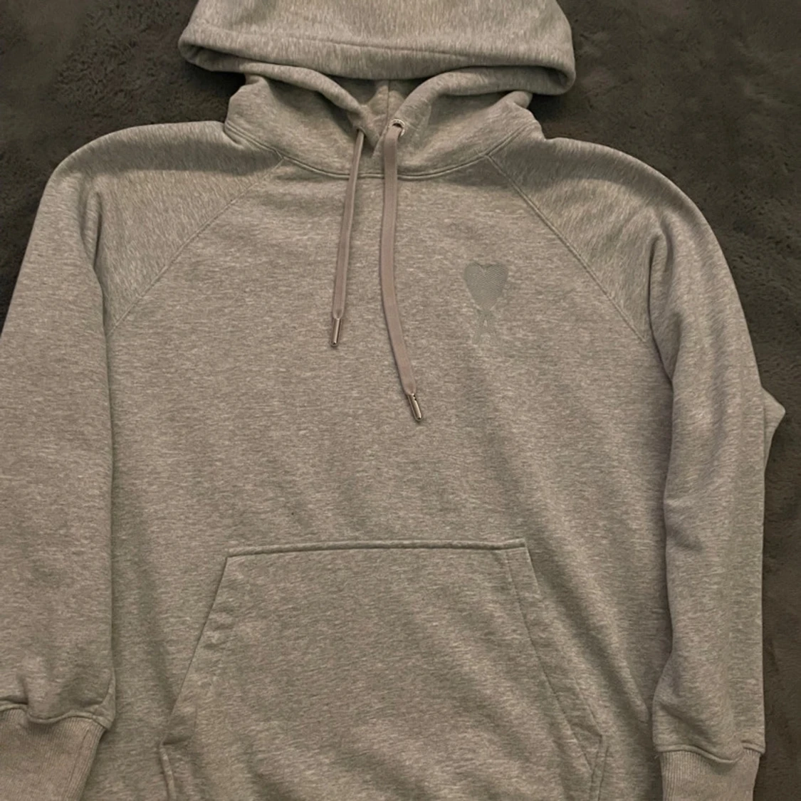 Grå hoodie från Ami paris